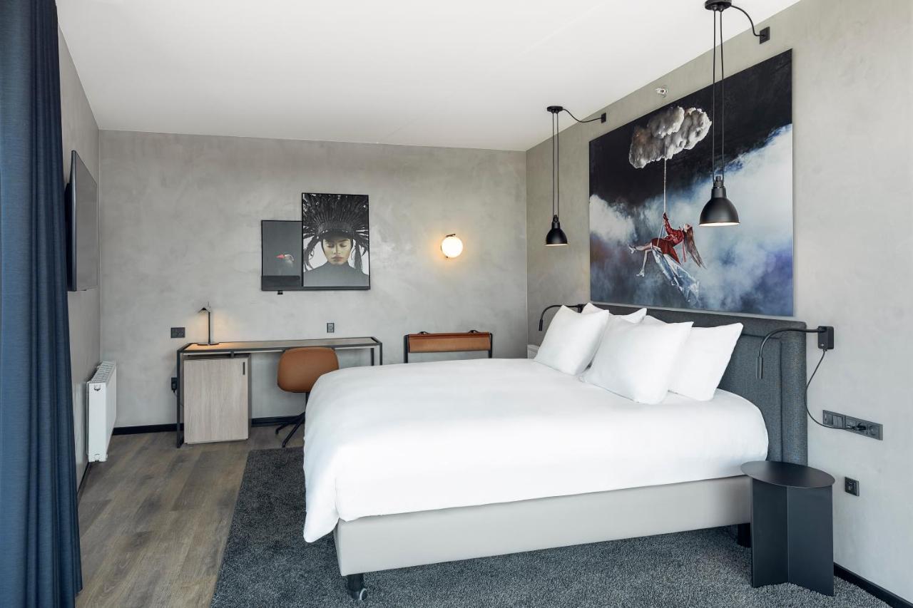Habitación Superior con vistas a la ciudad y balcón