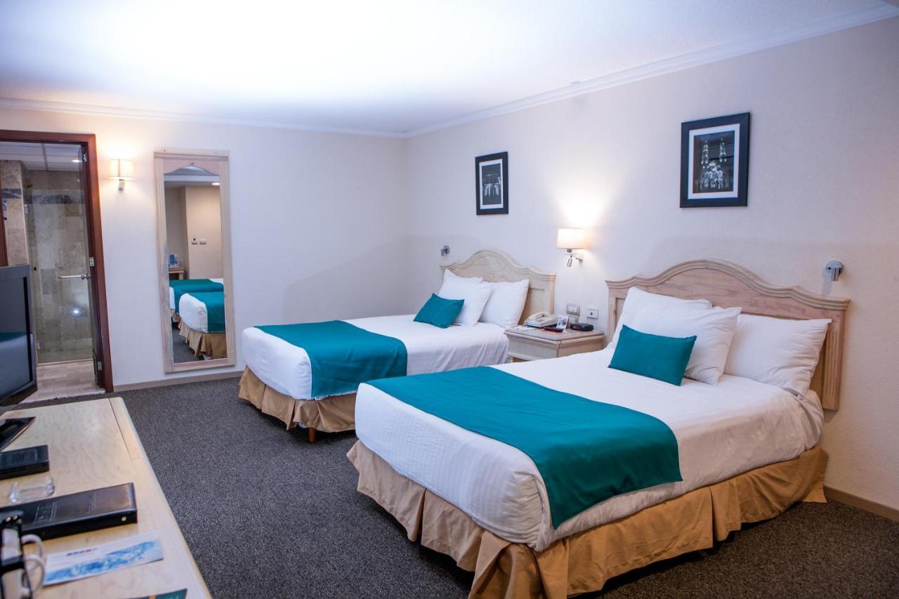Double Room with Two Double Beds - Non-Smoking