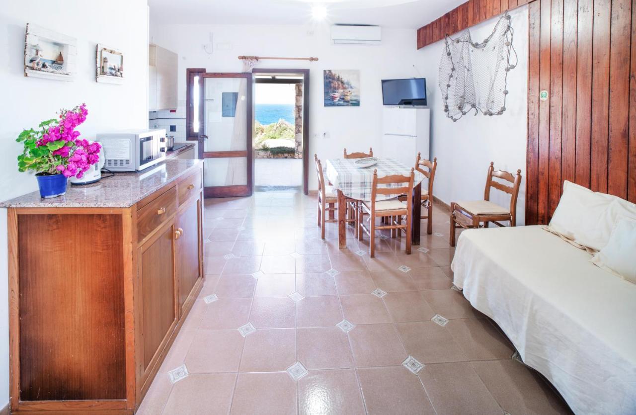 Appartamento con 2 Camere da Letto e Vista Mare