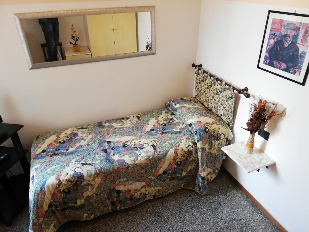 Single Room,1029689290:JPEG