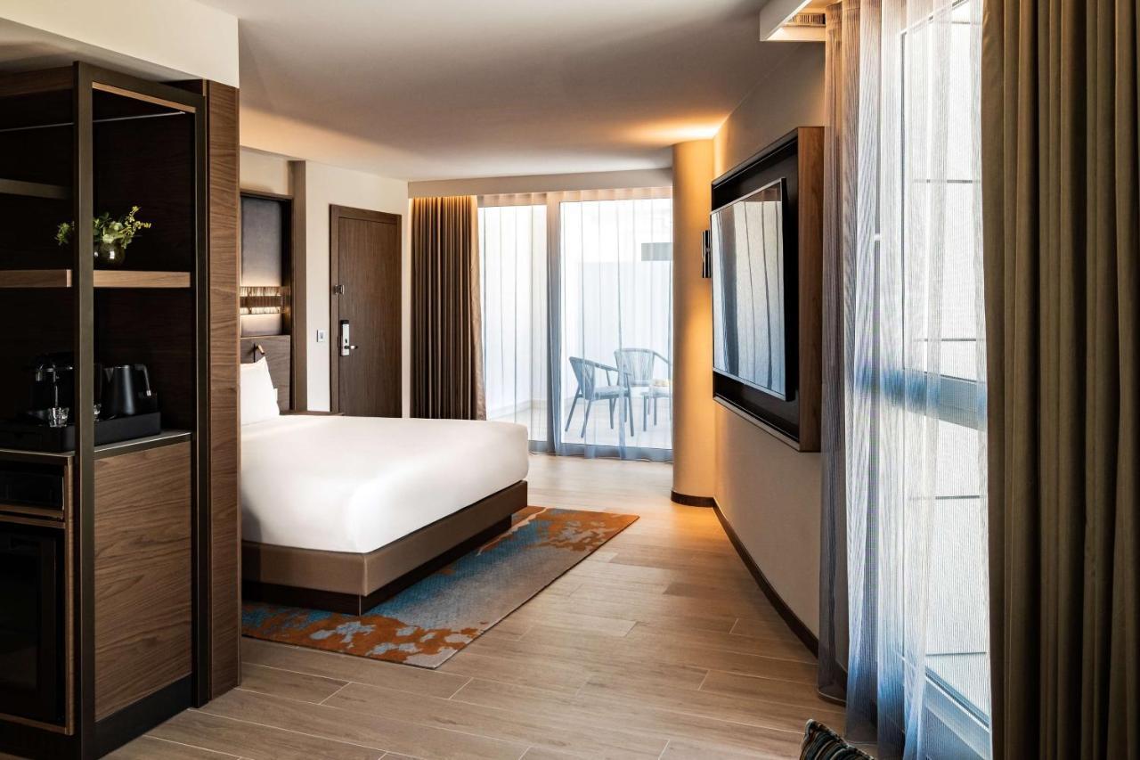 Suite King Regency con Balcone e Vista Piazza