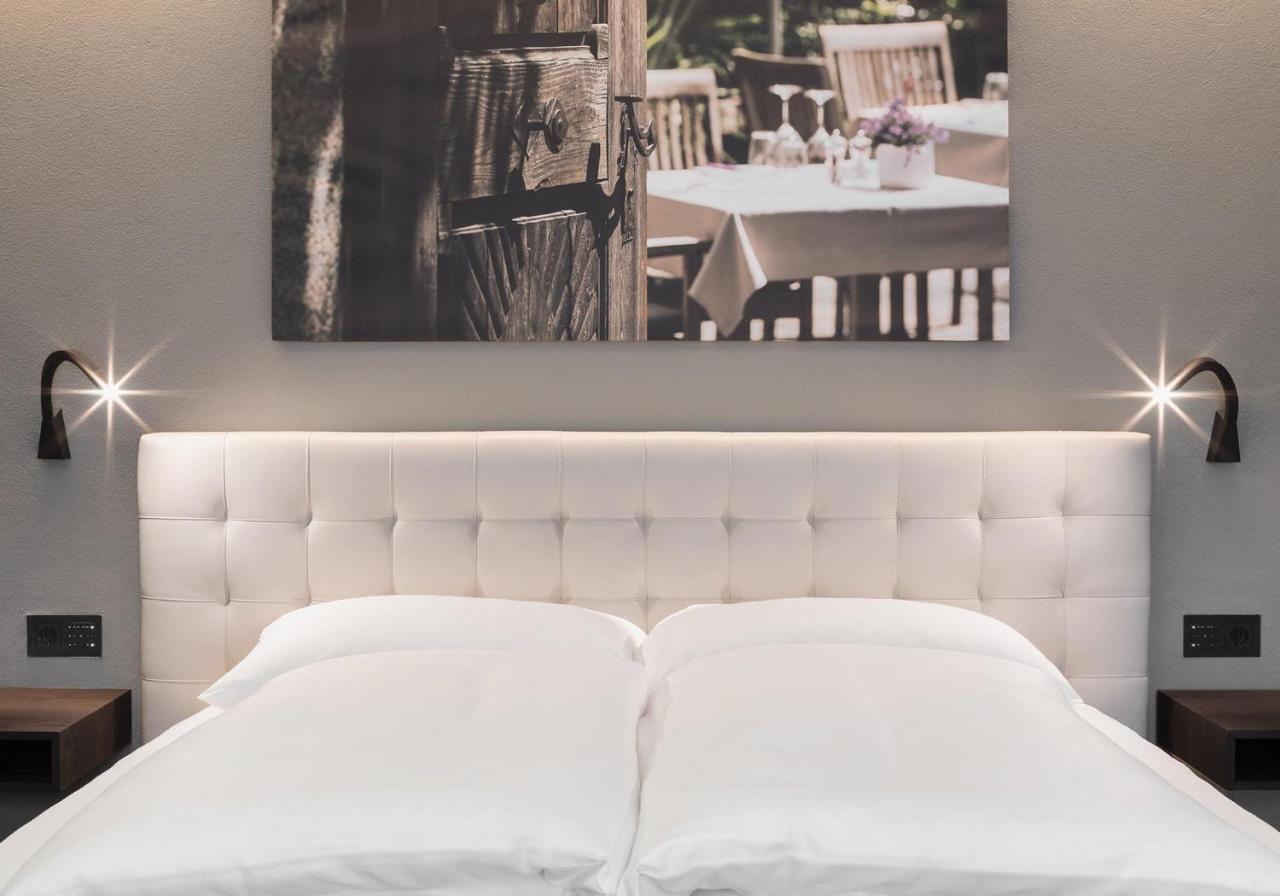 Deluxe Double Room,1033235846:JPEG