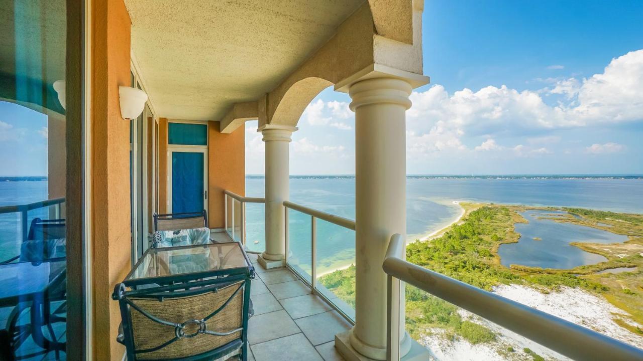 Two-Bedroom Apartment Water View