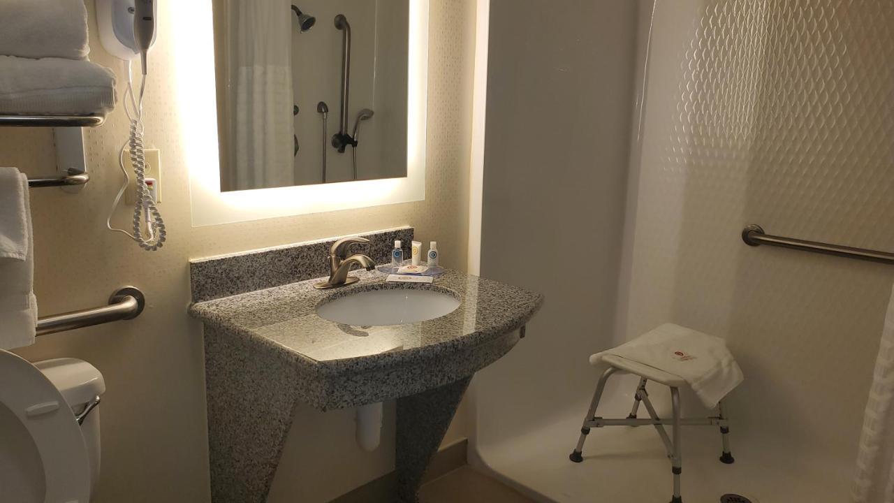 King Suite - Accessible/Non-Smoking,1039555960:JPEG