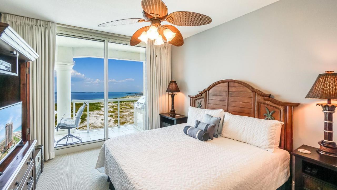 Two-Bedroom Apartment Water View
