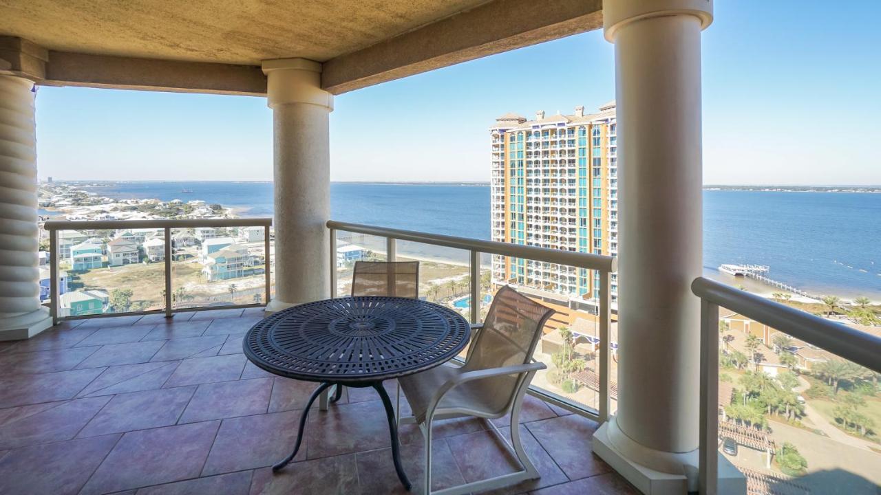 Three-Bedroom Apartment Water View
