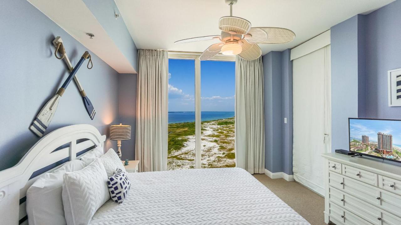 Two-Bedroom Apartment Water View