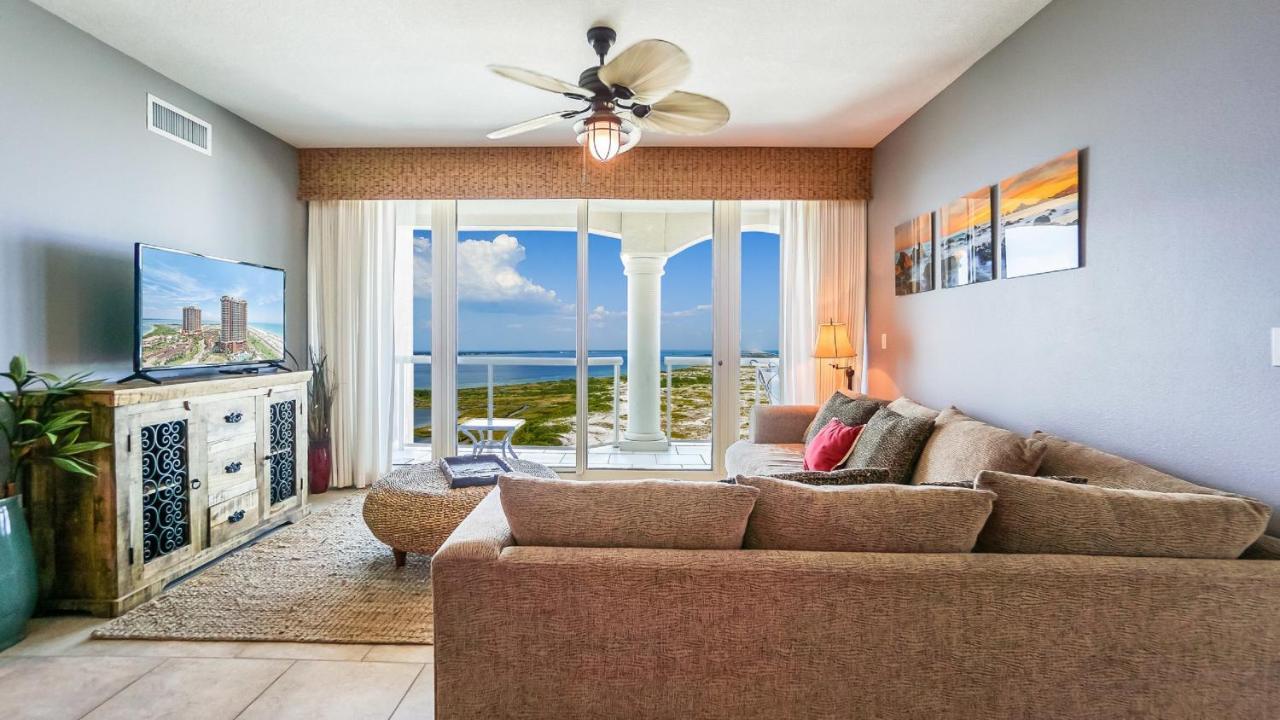 Two-Bedroom Apartment Water View