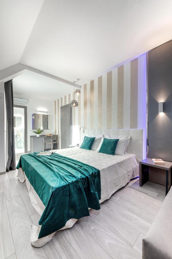 Deluxe Doppel-/Zweibettzimmer