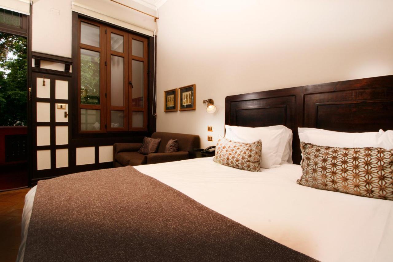 Junior Suite with Balcony