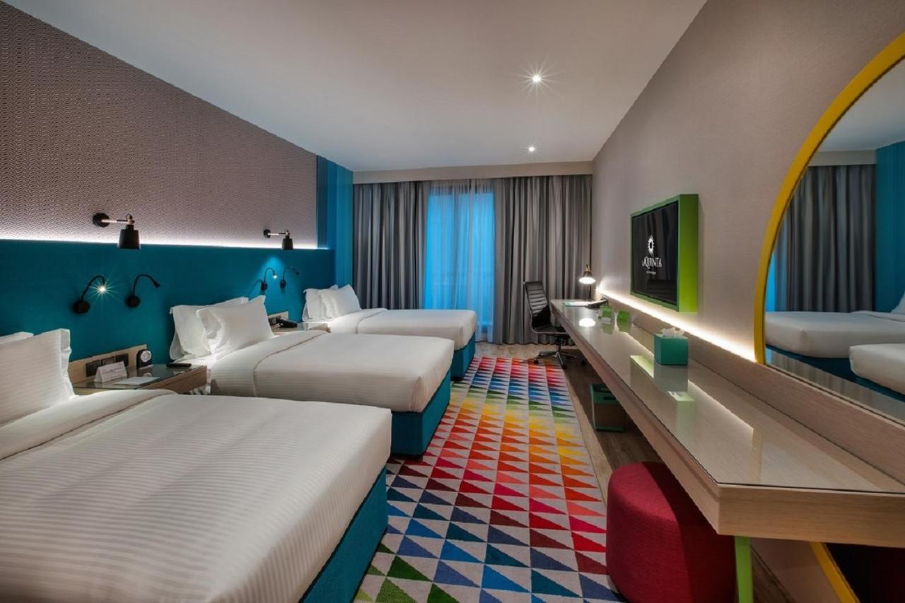 Chambre Familiale avec 3 Lits Simples