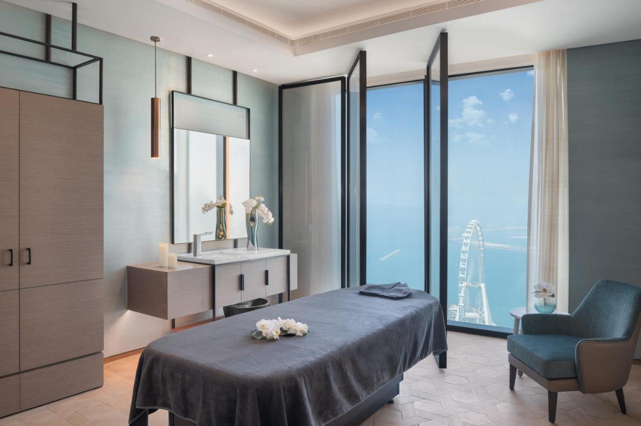 Deluxe Zimmer mit Meerblick, Balkon und Zugang zum höchsten Infinity-Pool der Welt