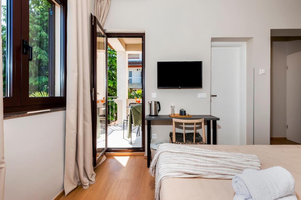 Standard Double Room with Balcony,1107998682:JPEG