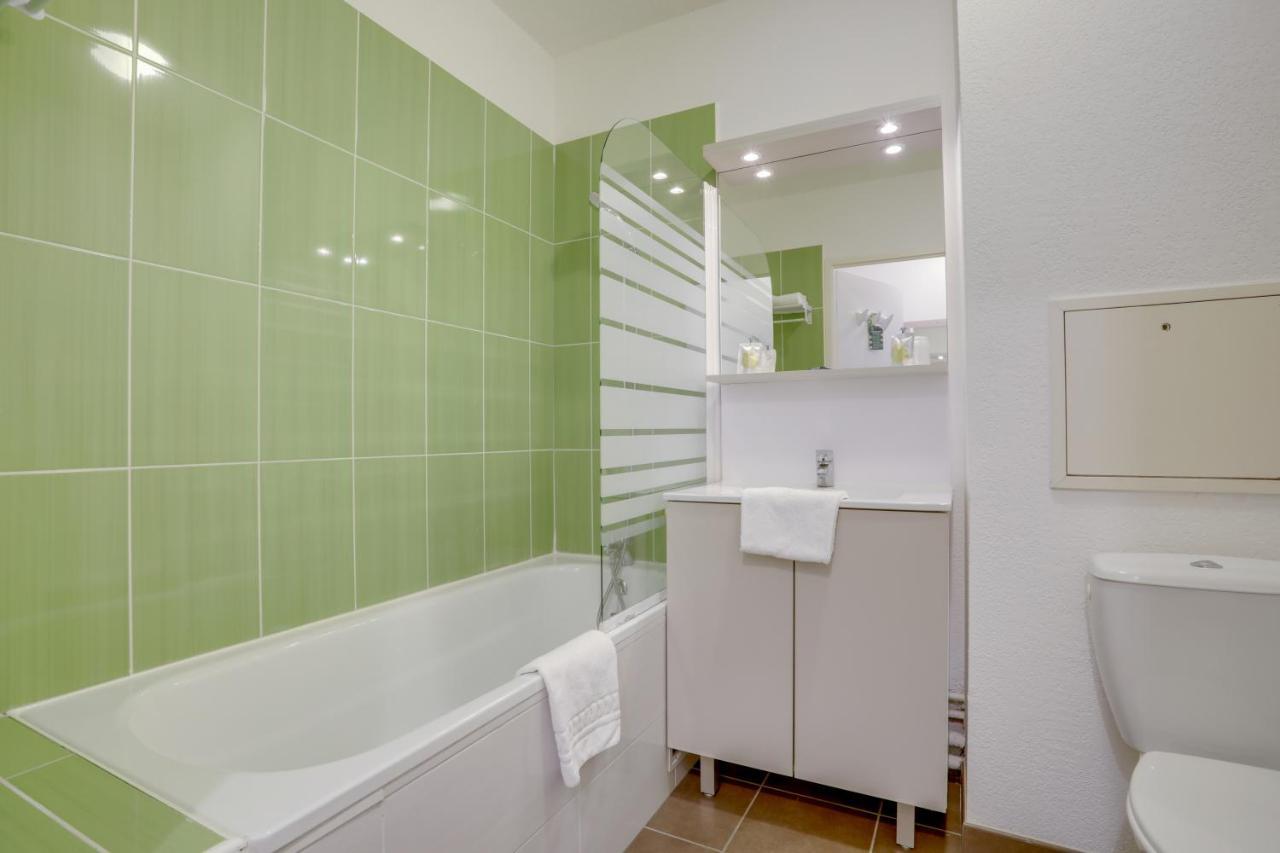 Standard Studio (1-2 Adults) with Double Bed
