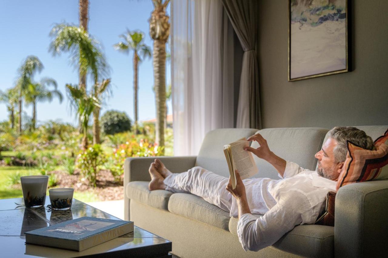 One Bedroom Sunset Suite