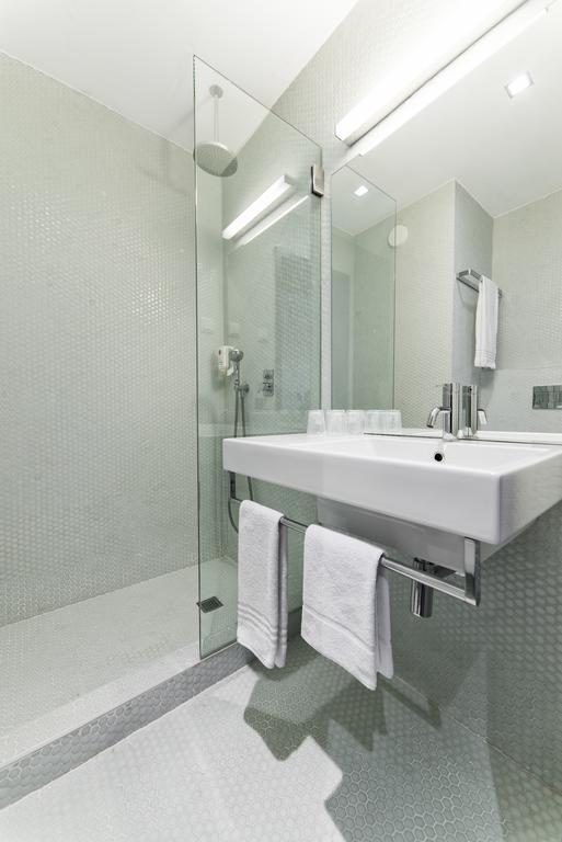 Quarto Twin Standard