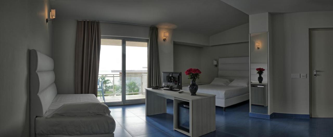 Junior Suite with Balcony,1596900880:JPEG