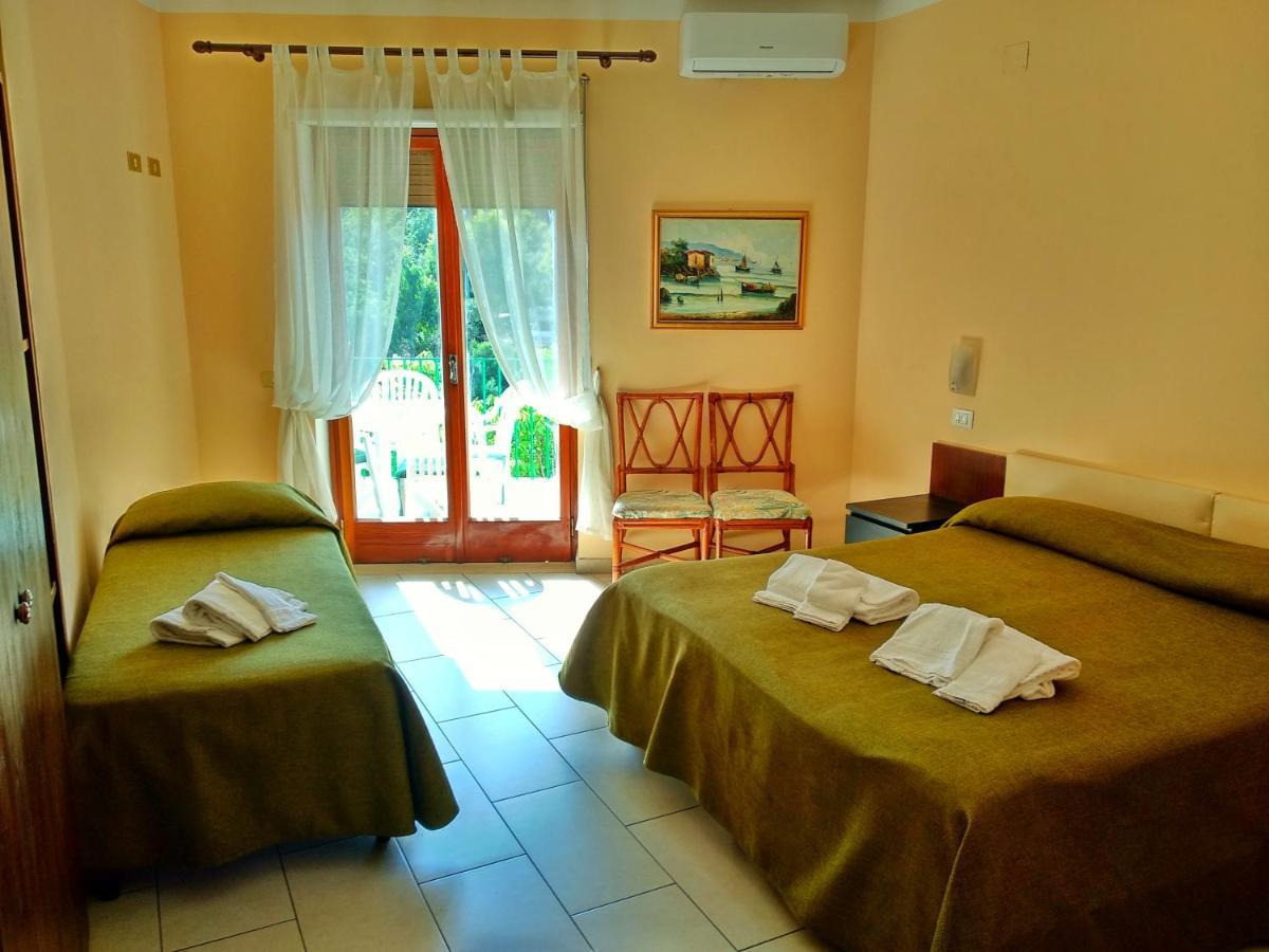 Chambre Triple avec Balcon