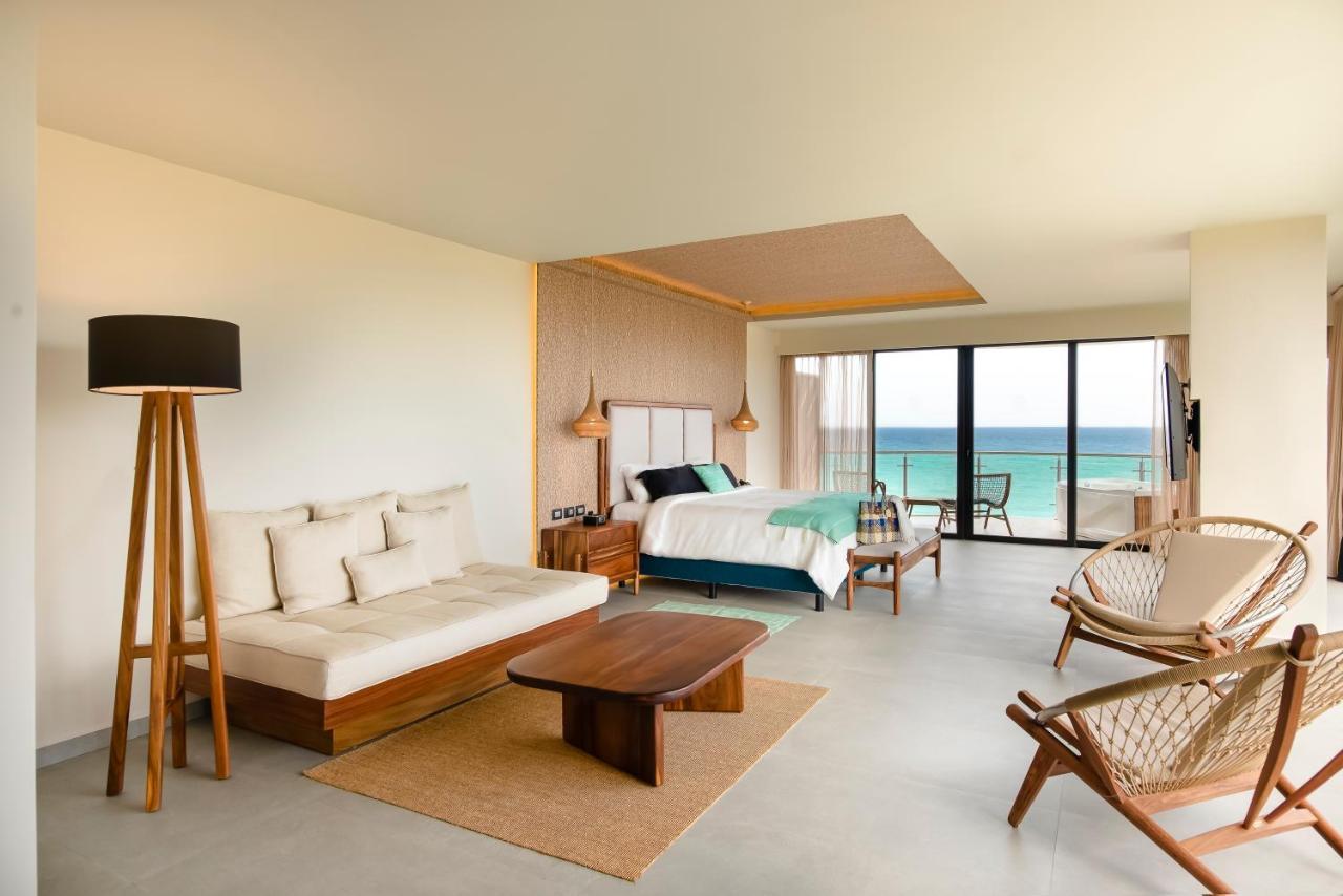 Premium Panorama Ocean Front