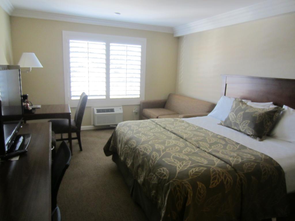 Quarto com Cama King-size