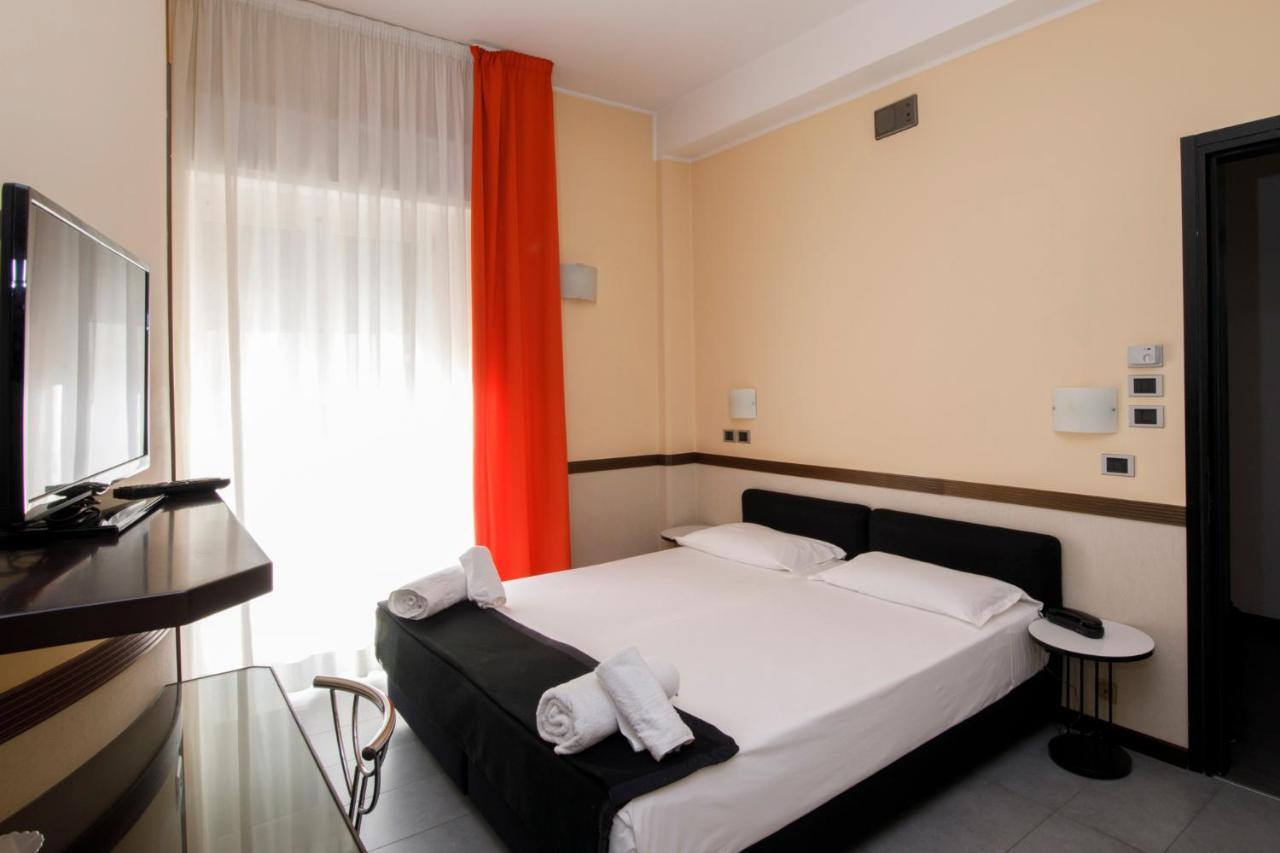 Single Room Balcony