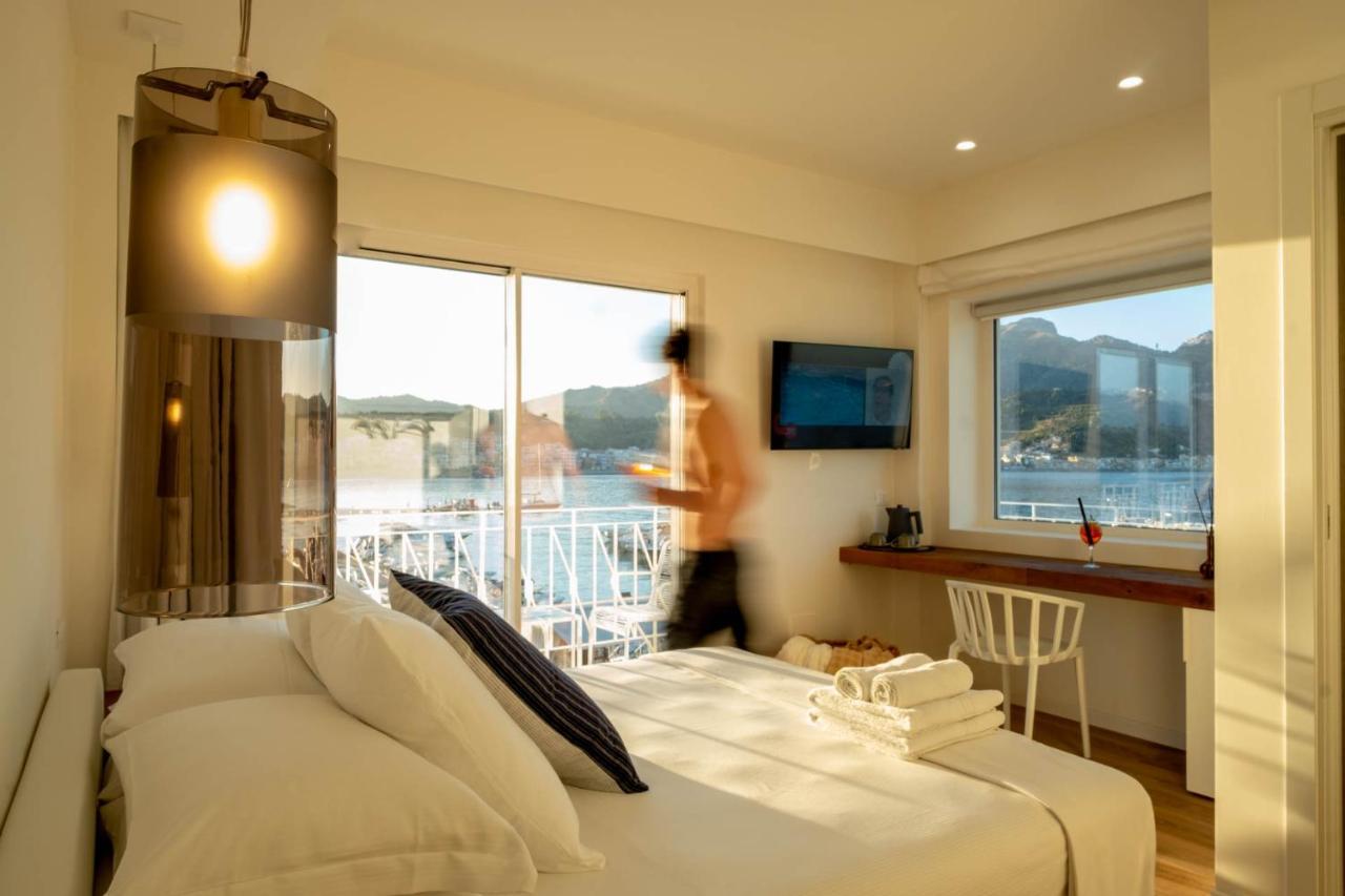 Deluxe Double Room with Sea View,1138354342:JPEG