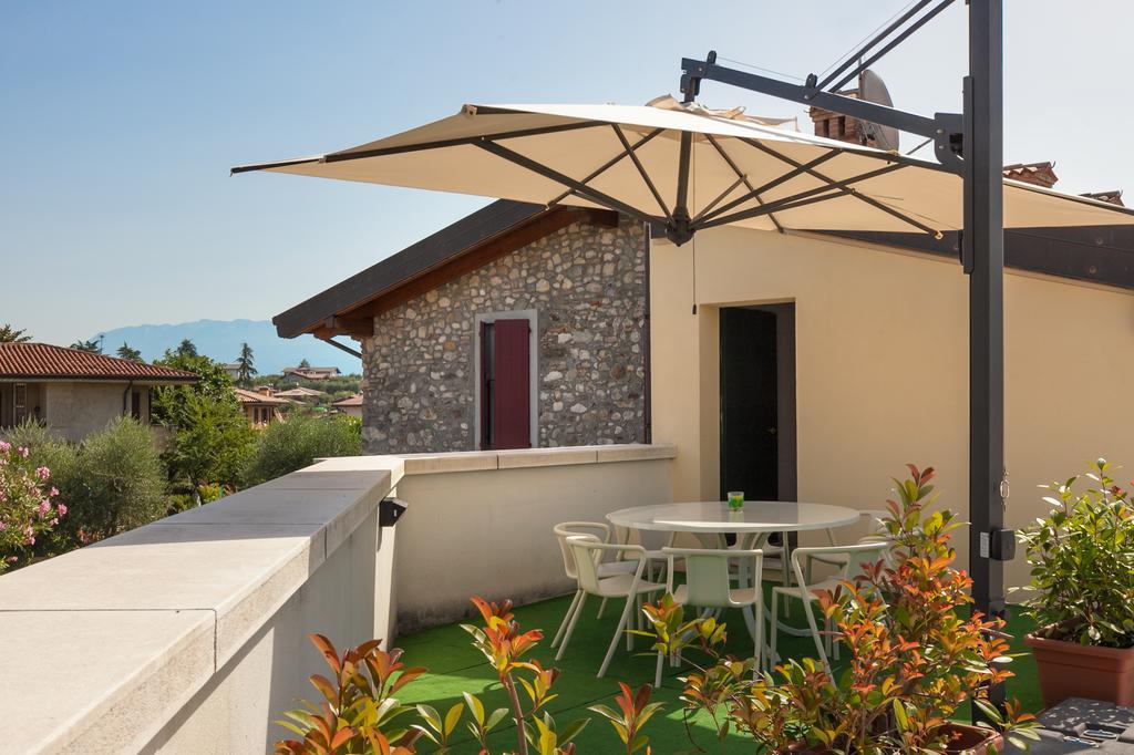 Apartment with Terrace and jacuzzi