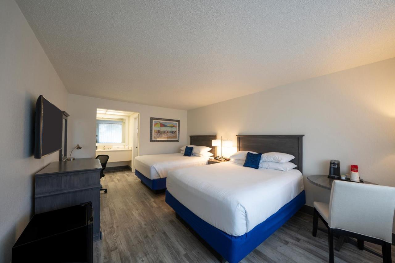 Queen Room with Two Queen Beds - Disability Access,1435369987:JPEG