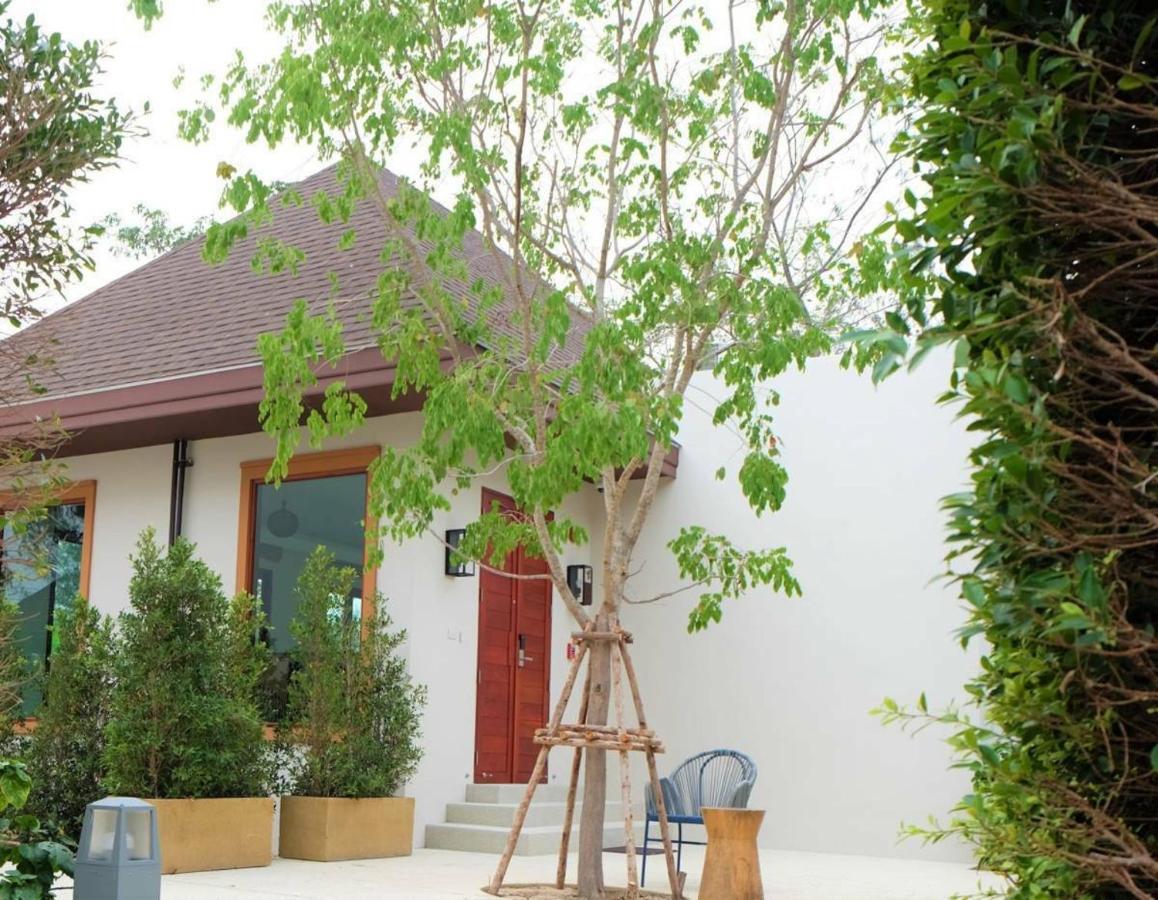 Standard Villa,1168271794:JPEG