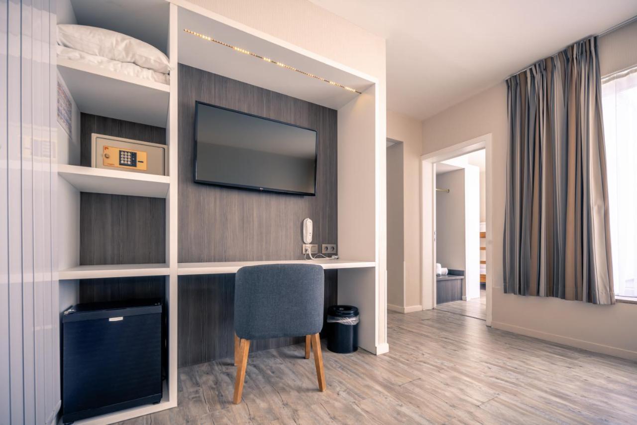 Superior Quadruple Room,1175226068:JPEG