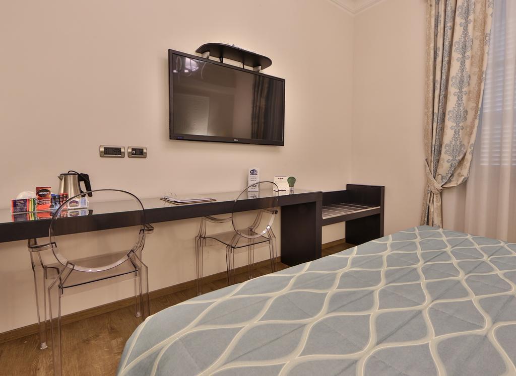 Deluxe Double Room,693820764:JPEG