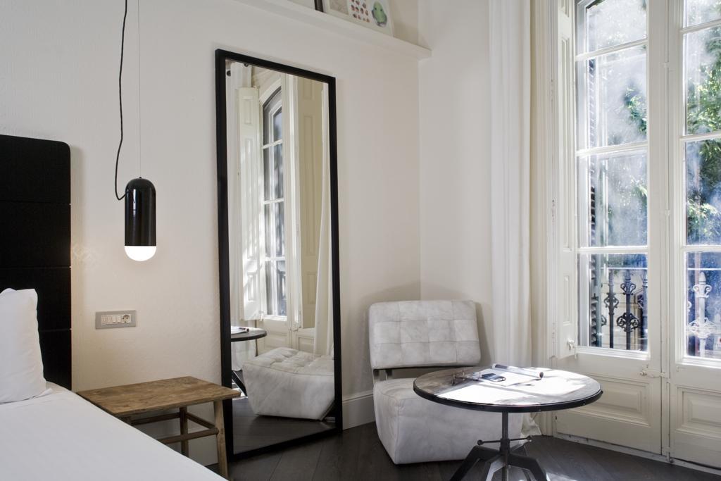 Suite,128753799:JPEG