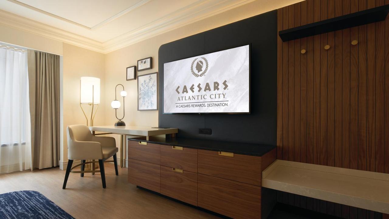 Ocean Tower Luxury King Non-Smoking