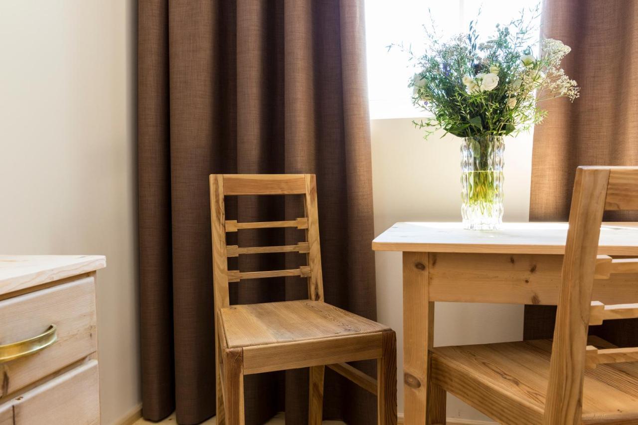 Single Room Bathroom
