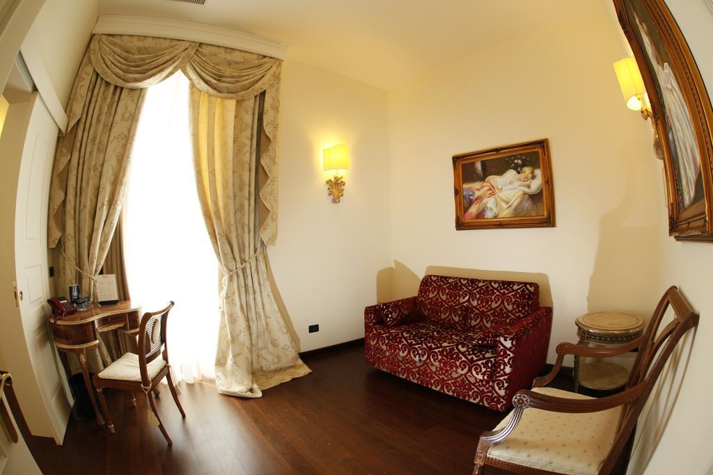 Suite (2 Adults)
