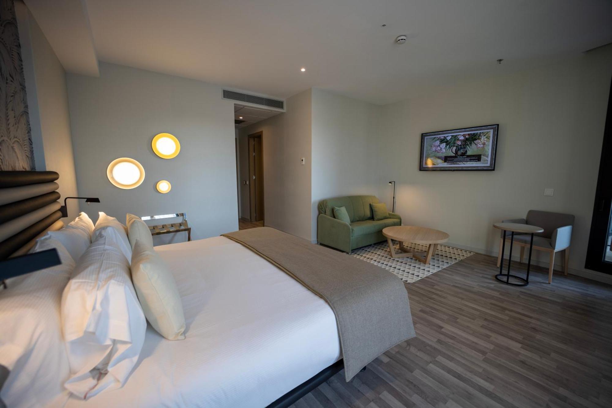 Double Room,1191985771:JPEG