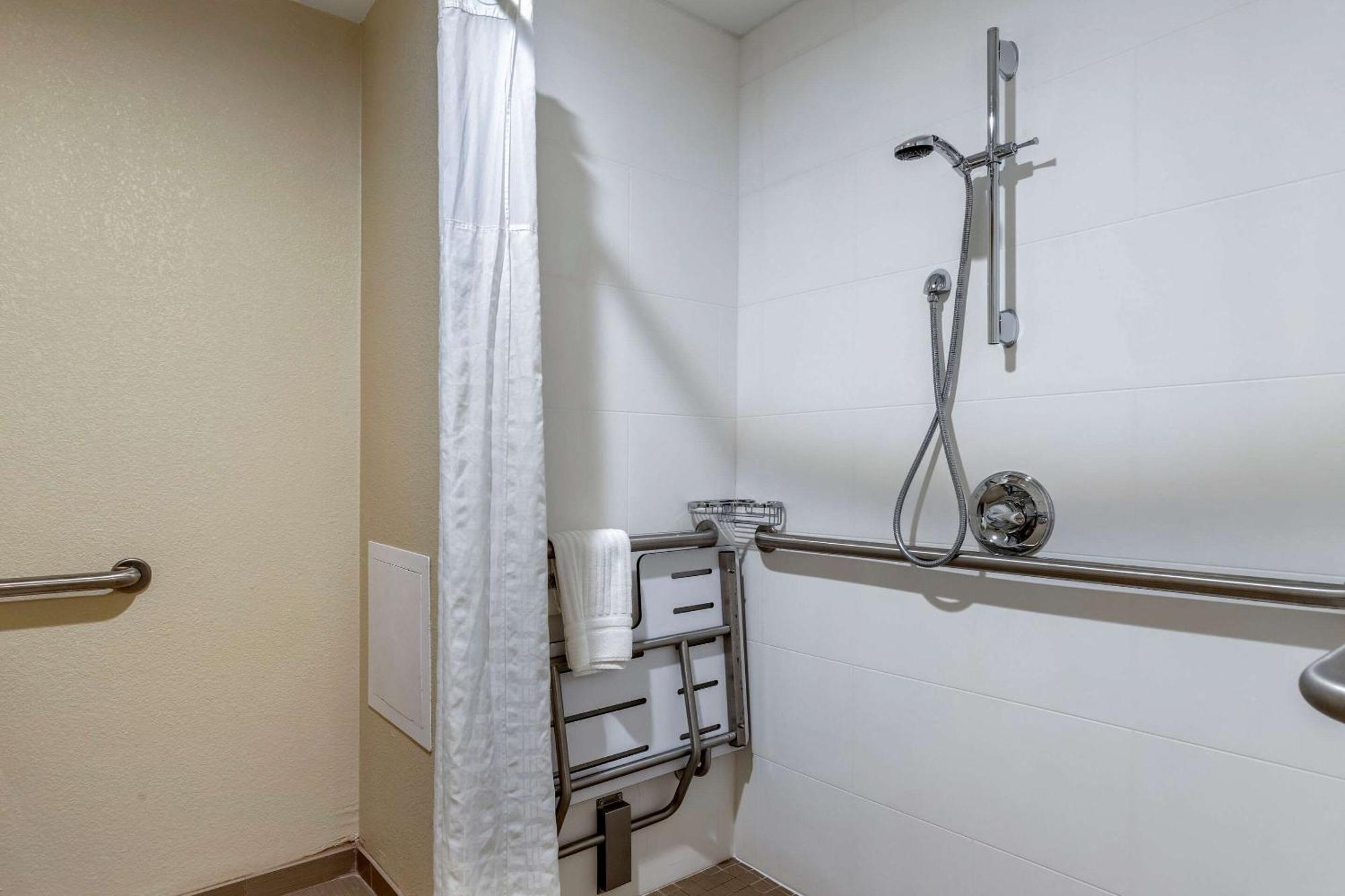 Double Room with One Double Bed - Disability Access/Non-Smoking,1210317589:JPEG