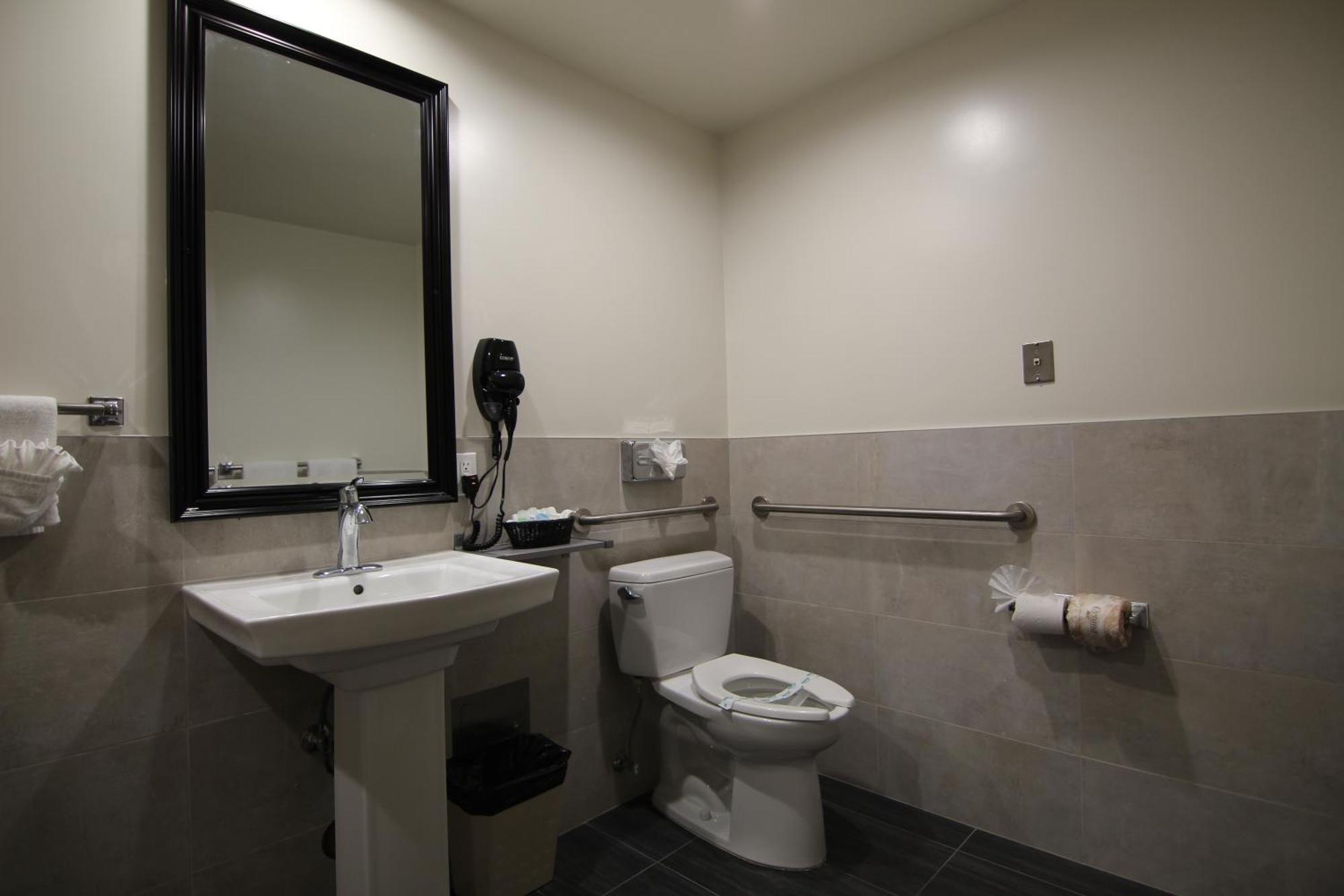 Queen Room Disability Access