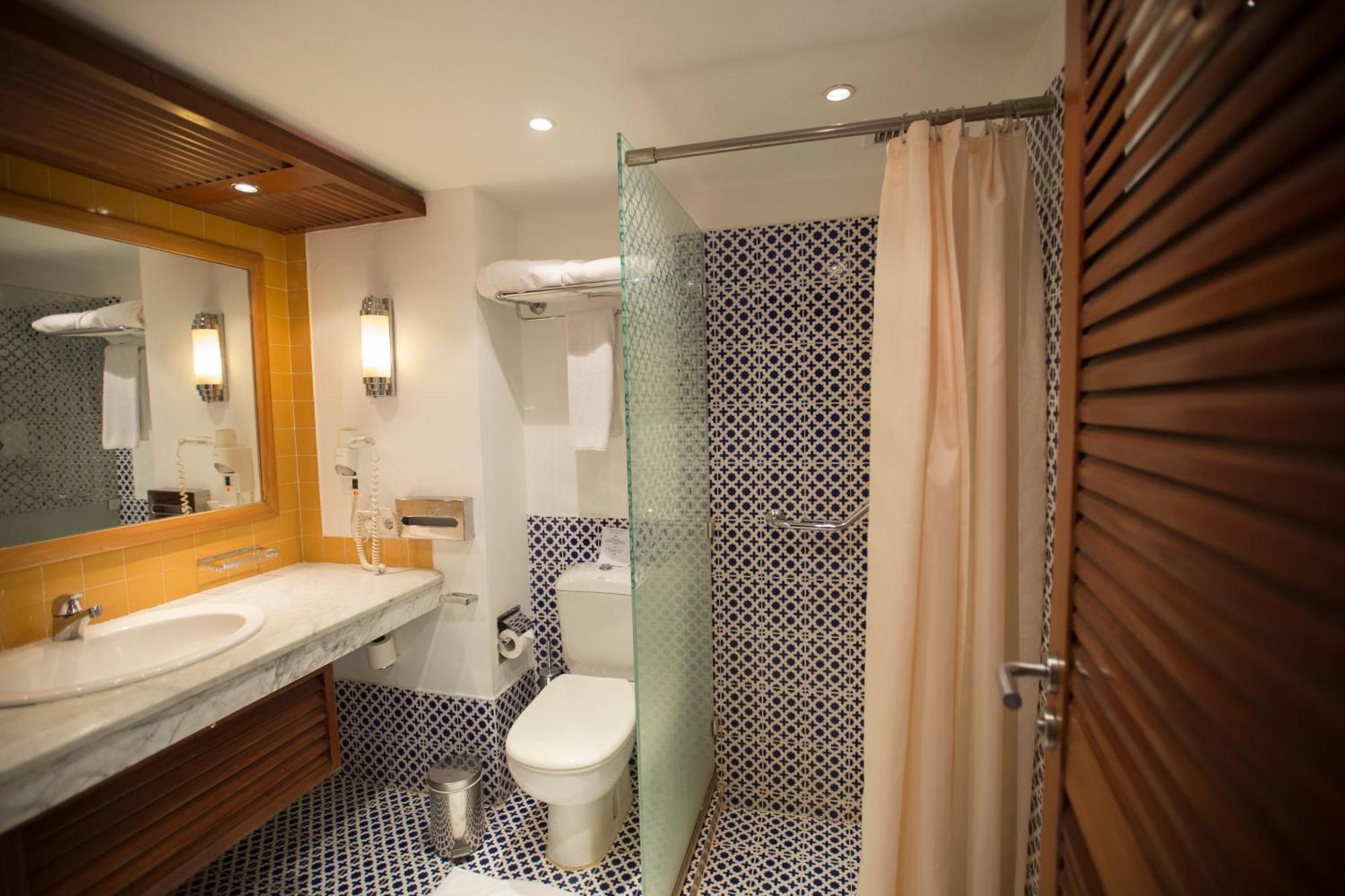 Superior Room with Partial Sea View,1212191056:JPEG