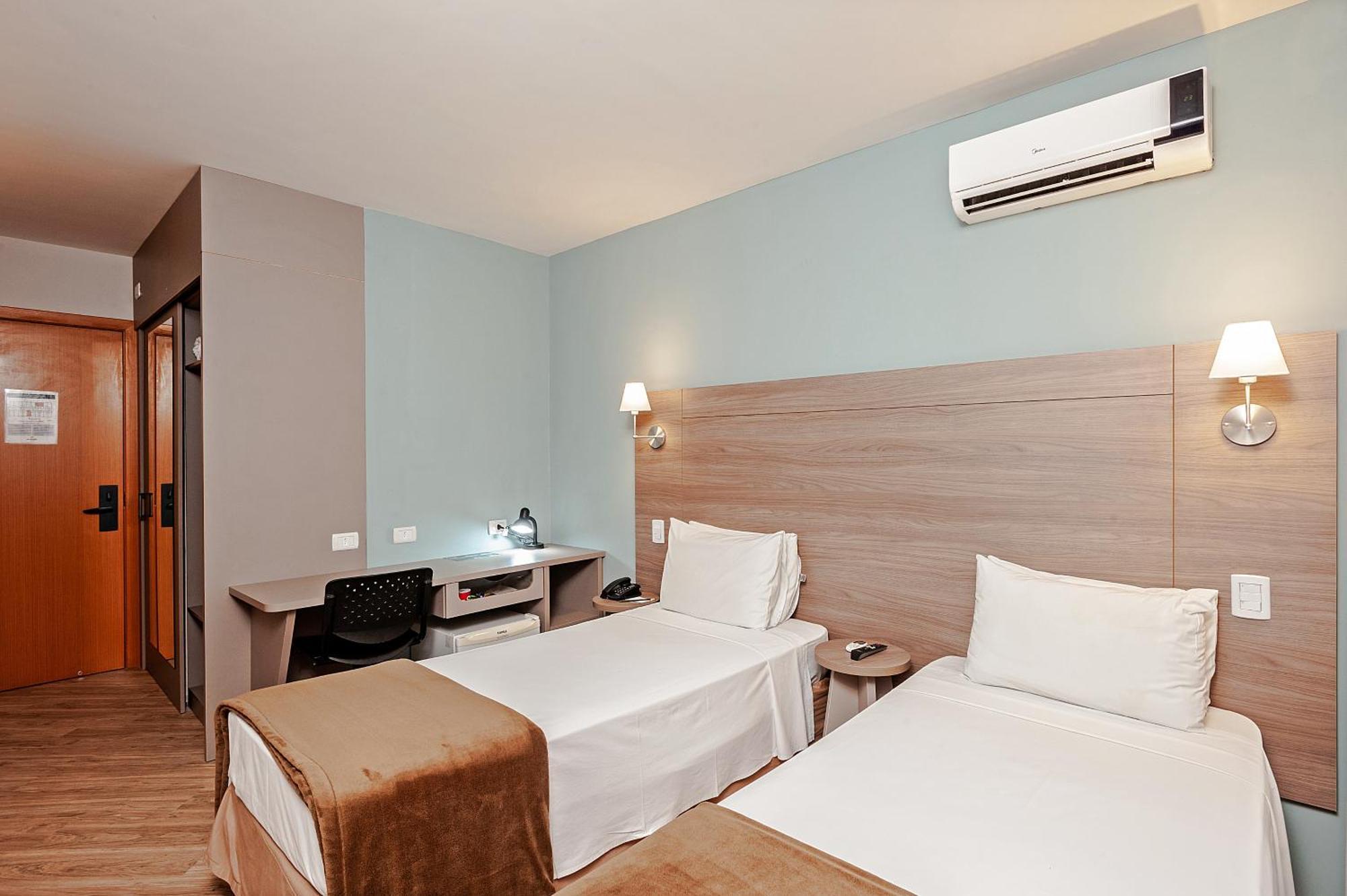 Standard Twin Room,1212534988:JPEG