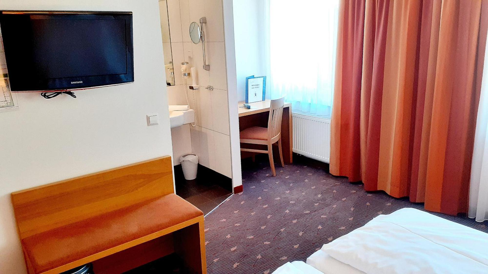 Double Room Single Use