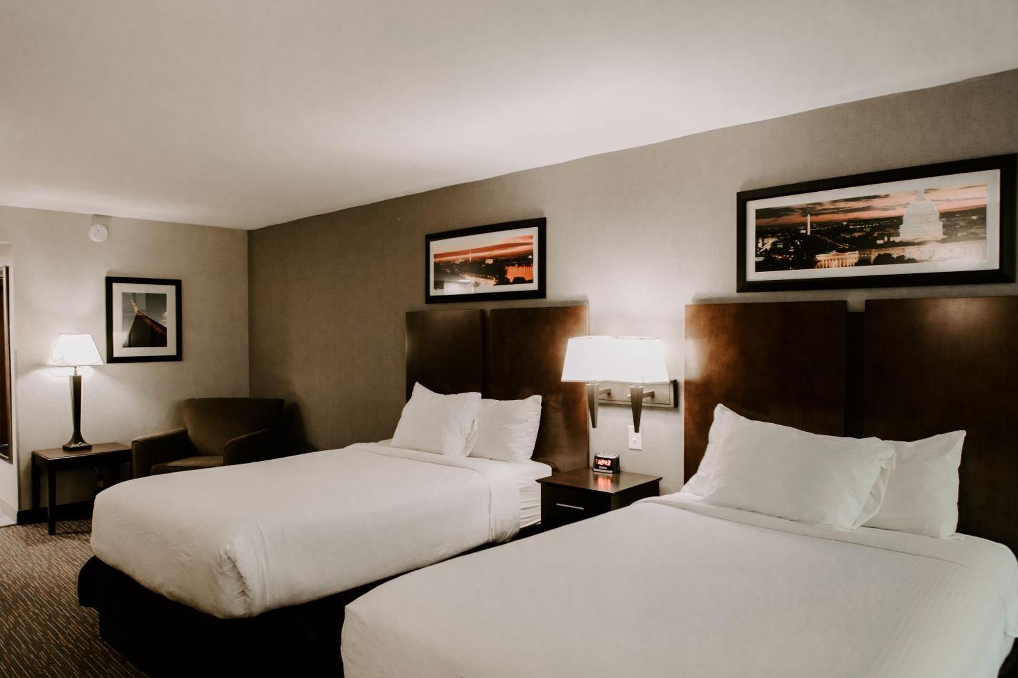 Queen Room with Two Queen Beds - Non-Smoking