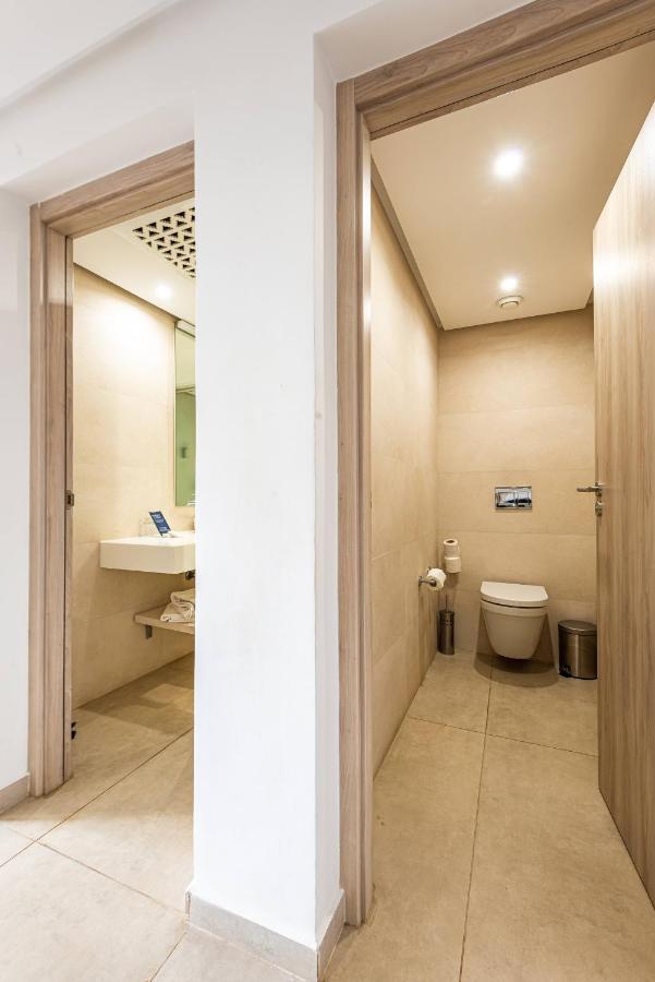 Junior Suite with Pool View