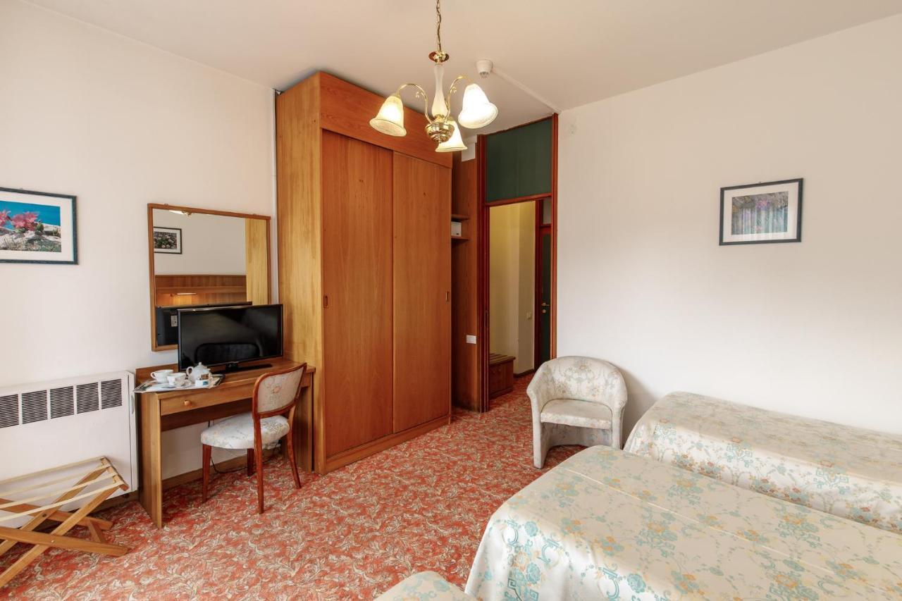 Classic Quadruple Room
