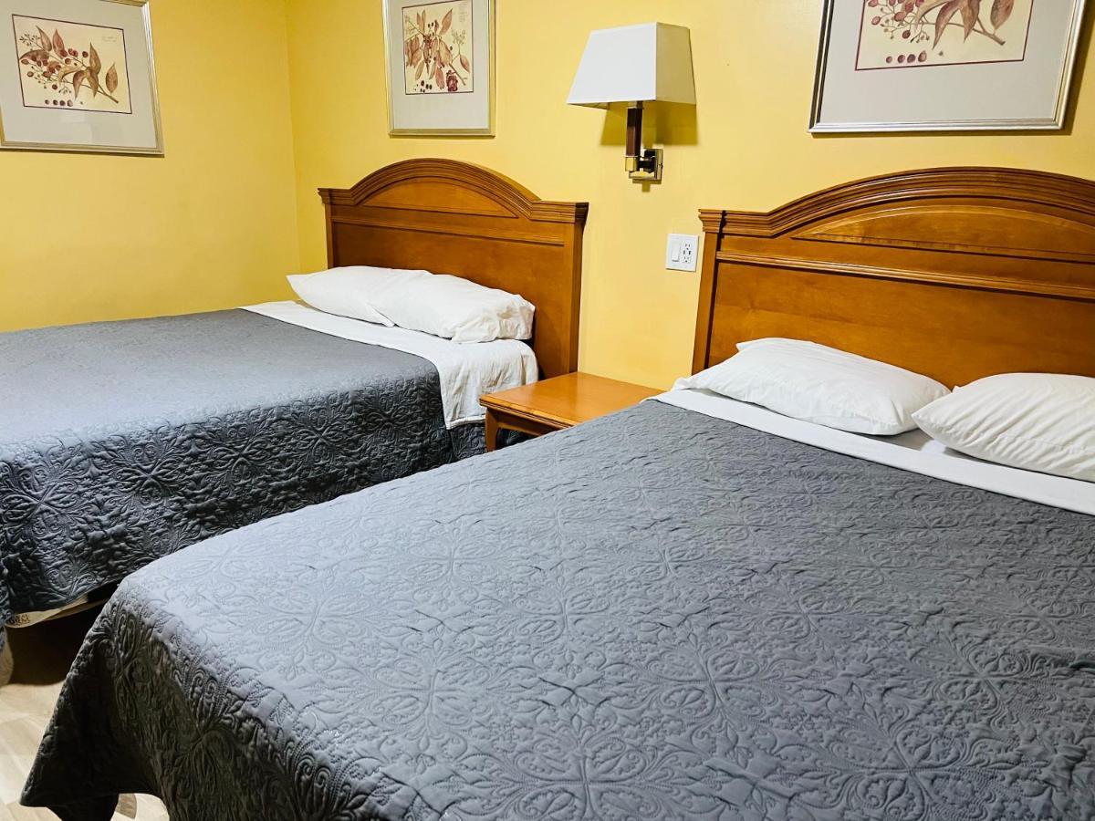 Standard Room with Two Double Beds - Smoking,1253205265:JPEG