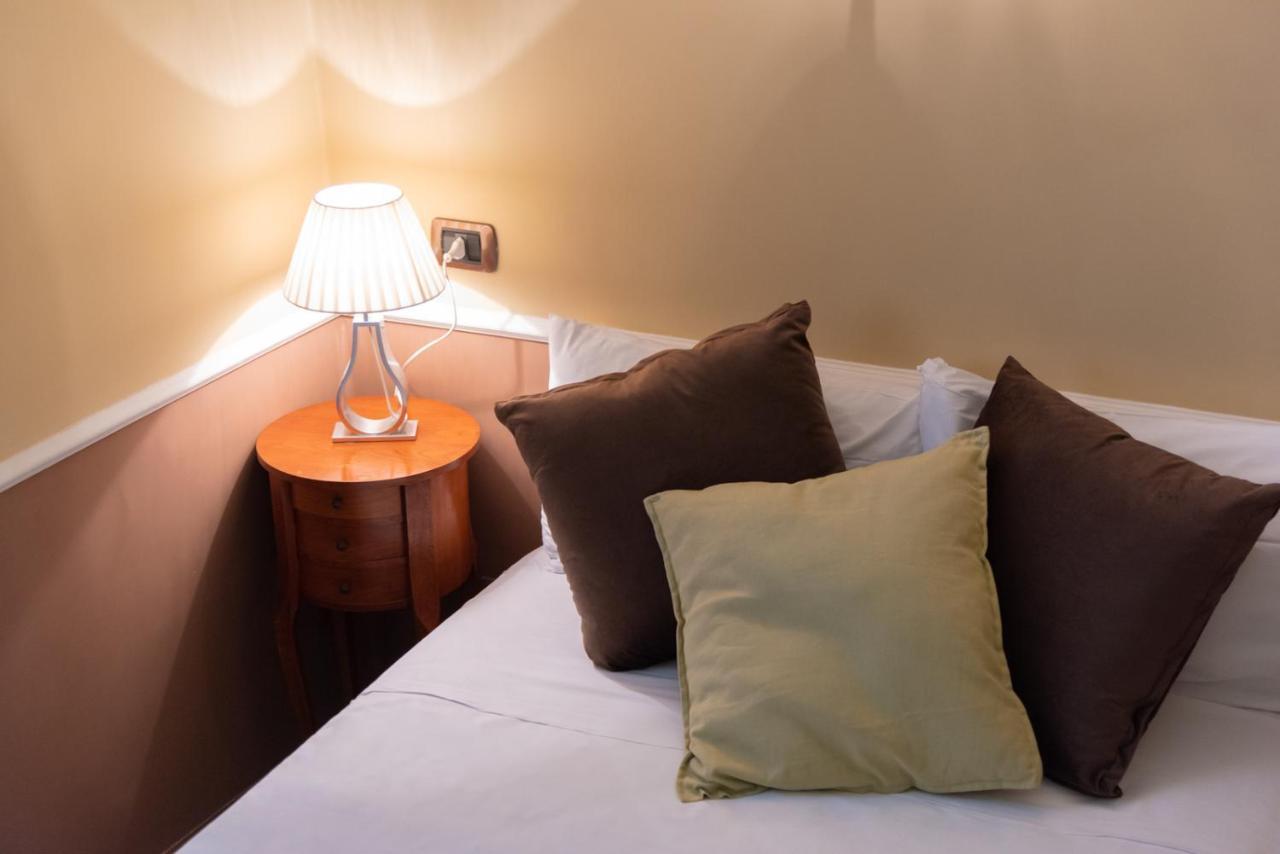 Family Room with Two Queen Beds and Single Bed,1253390887:JPEG