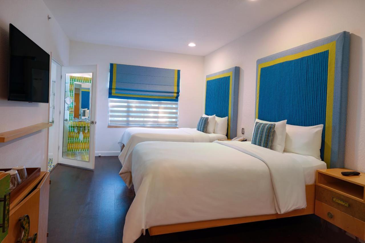 Collins Deluxe Double