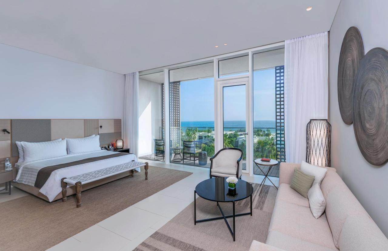 Deluxe Ocean View Suite Private Terrace