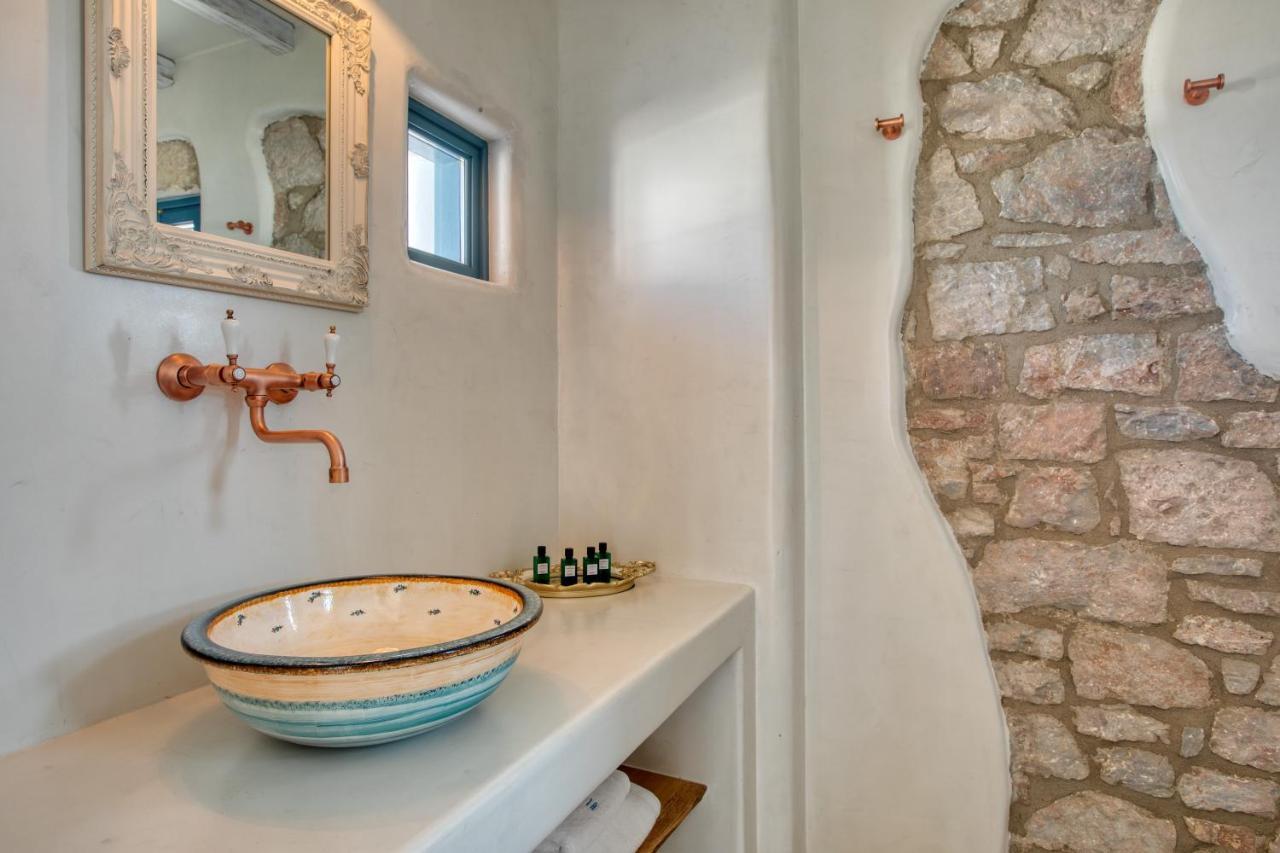 Deluxe Suite with Spa Bath,1263990760:JPEG
