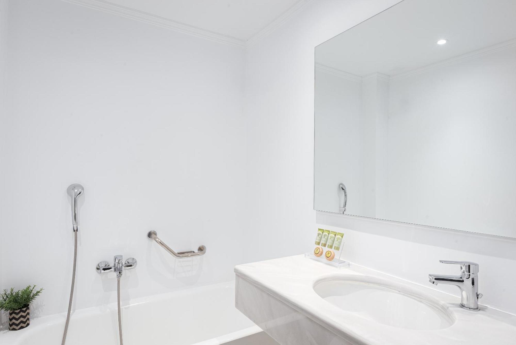 Single Room,1273300816:JPEG